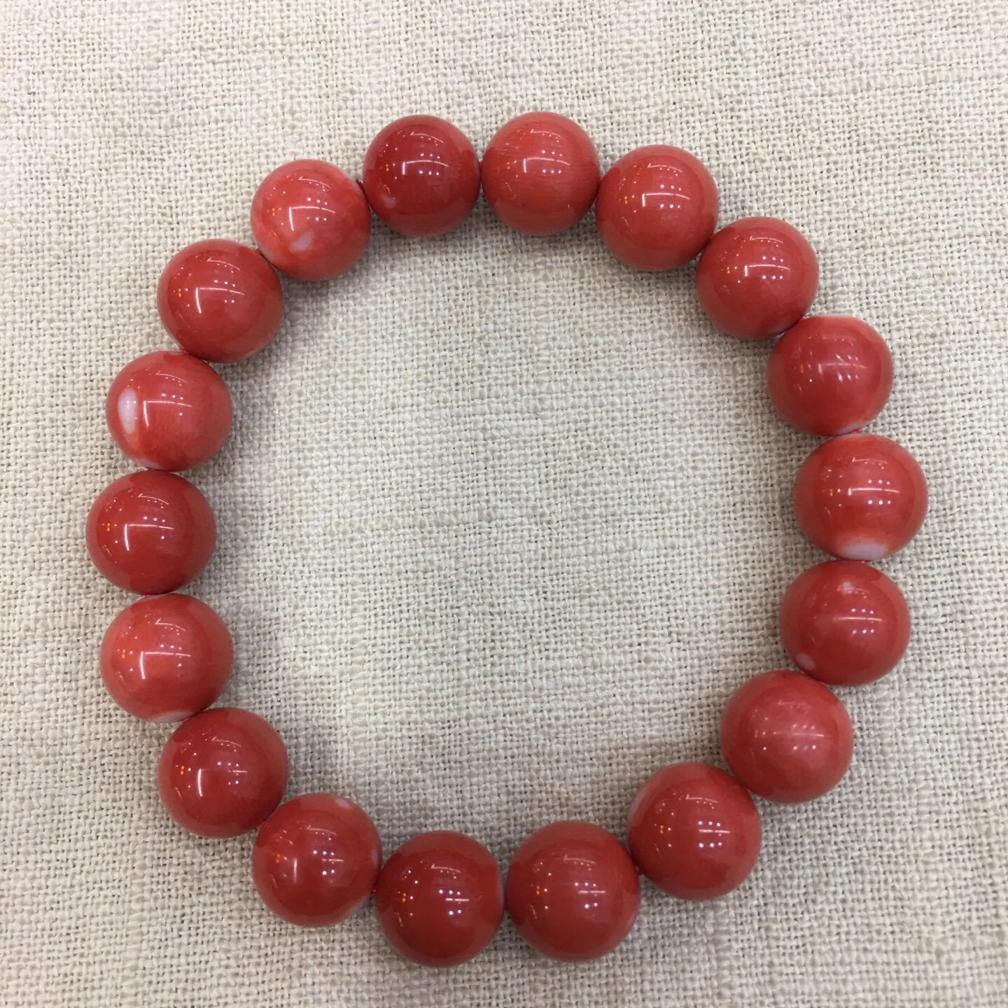【天然莫莫一色足10mm大圆珠单手串】天然无添加无优化，台湾产地，莫莫材料，莫莫一色，裸石尺寸约为1