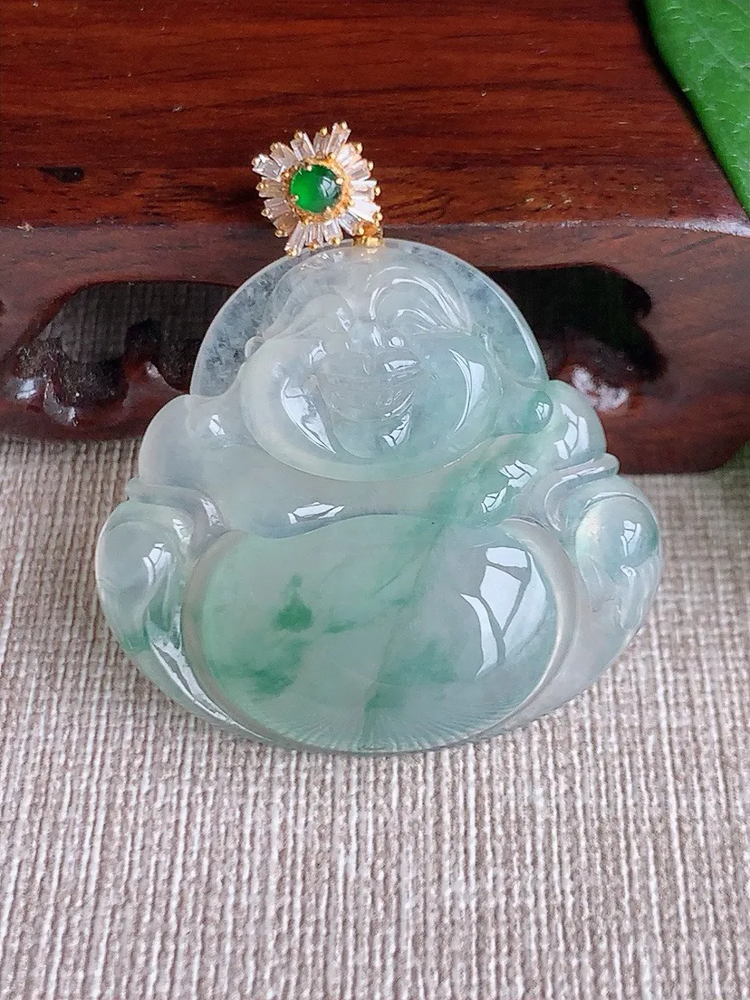 a货翡翠老坑冰种18K金伴钻镶嵌飘花佛公吊坠 尺寸43×33×36.6×6.4mm 重量12.96g
