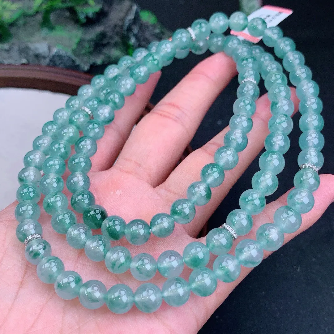 缅甸天然A货翡翠冰飘花起胶圆珠项链
尺寸8.1mm   重105.00g