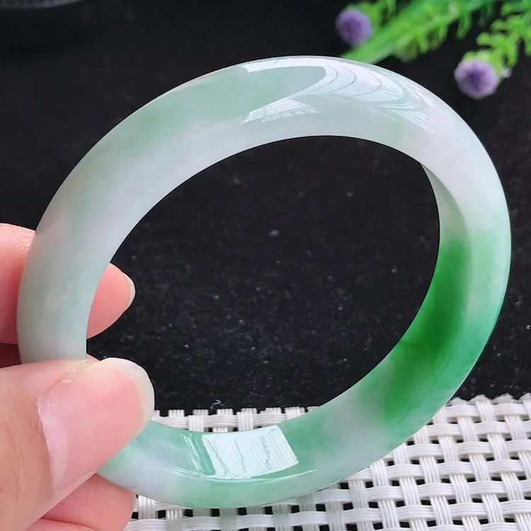 自然光56圈口老坑精美温润飘阳绿手镯翡翠玉镯尺寸56/12.6/8.2
