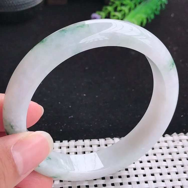 自然光62.5大圈口老坑精美温润飘花手镯翡翠玉镯尺寸62.5/13.7/8.5