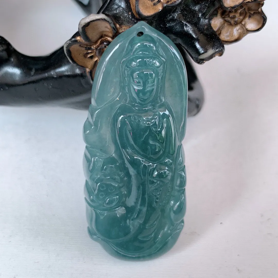 自然光实拍  冰胶赐福翡翠观音 普渡众生 玉质细腻，雕工精湛#499.2尺寸50*21*7mm