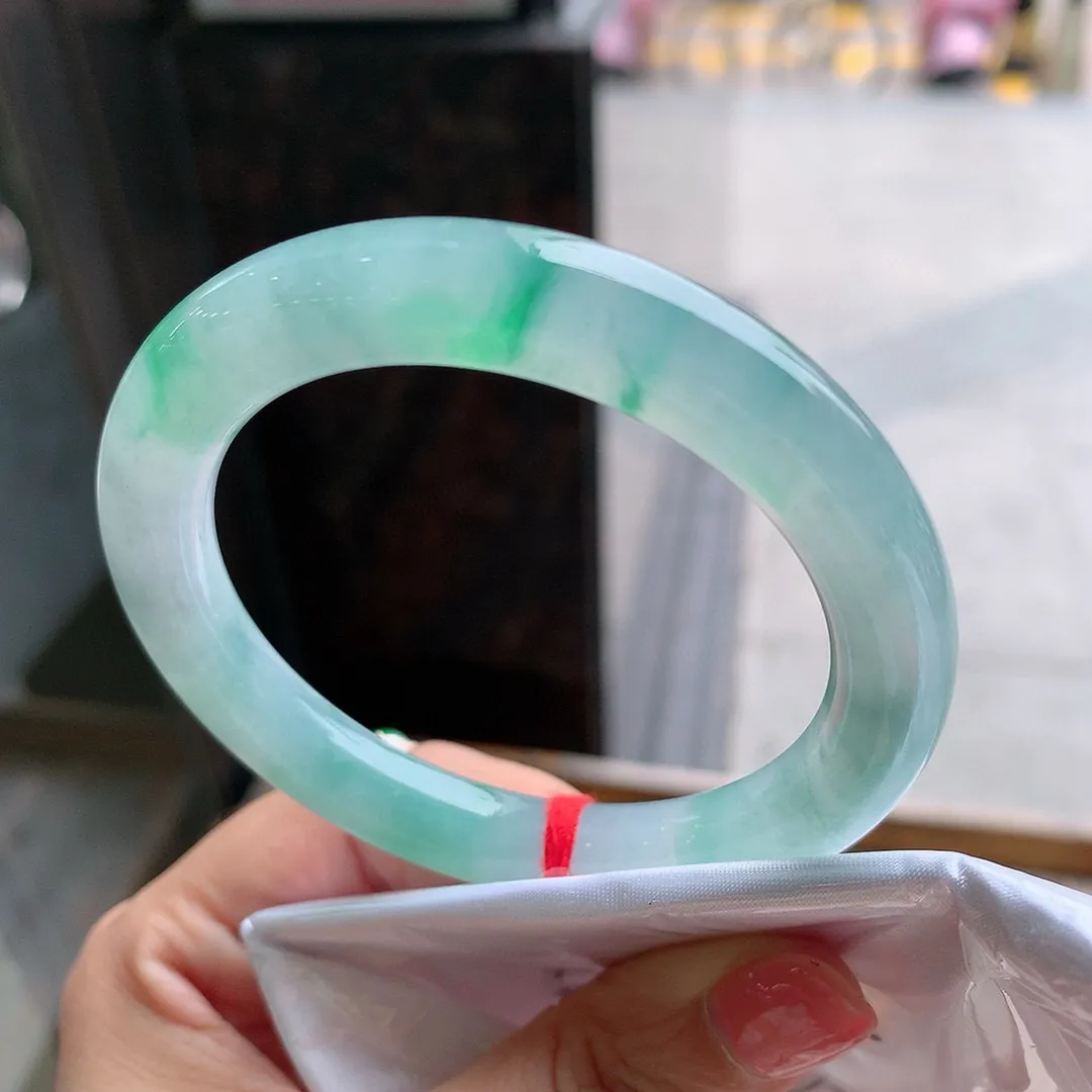 圆条高冰阳绿 微纹 尺寸:54.8/9.6 种色俱佳