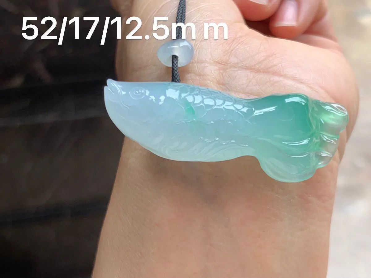 冰种晴水小鱼 温润细腻 精美灵动
