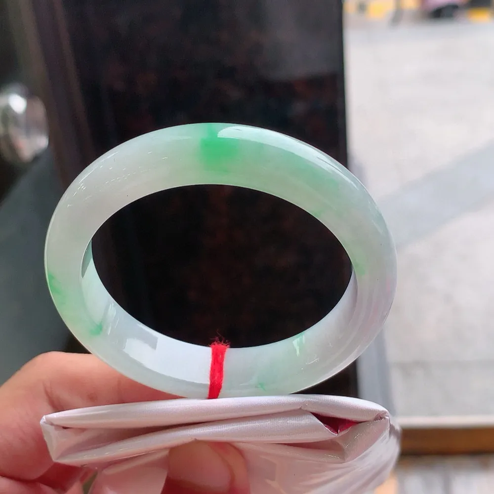 正圈冰春彩 无瑕 尺寸:54.1/12/7.9种色兼备