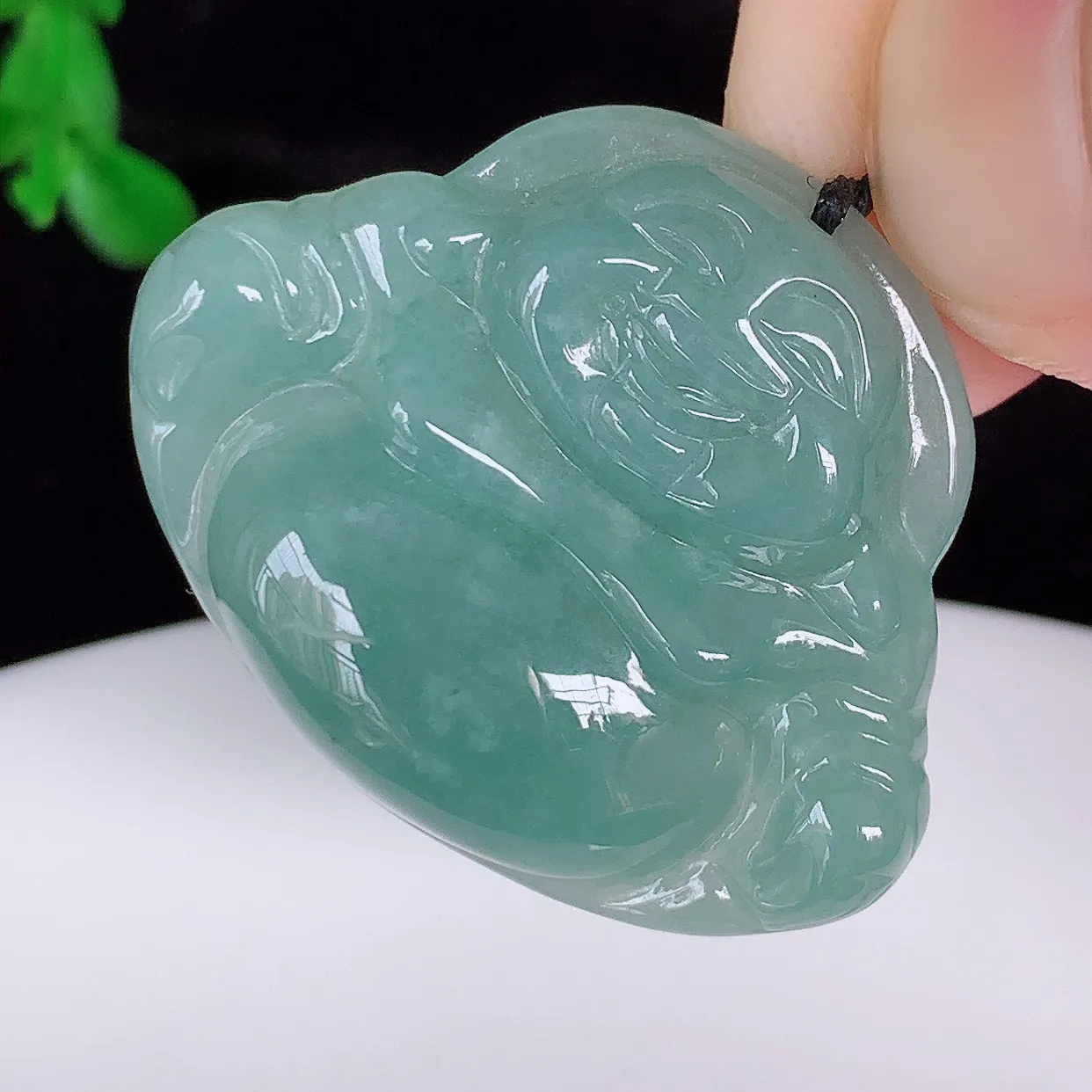 自然光实拍  冰胶佛公吊坠，满色翡翠保平安佛公吊坠，玉质莹润，佩戴佳品，#766.4尺寸33*26.5*6.5mm