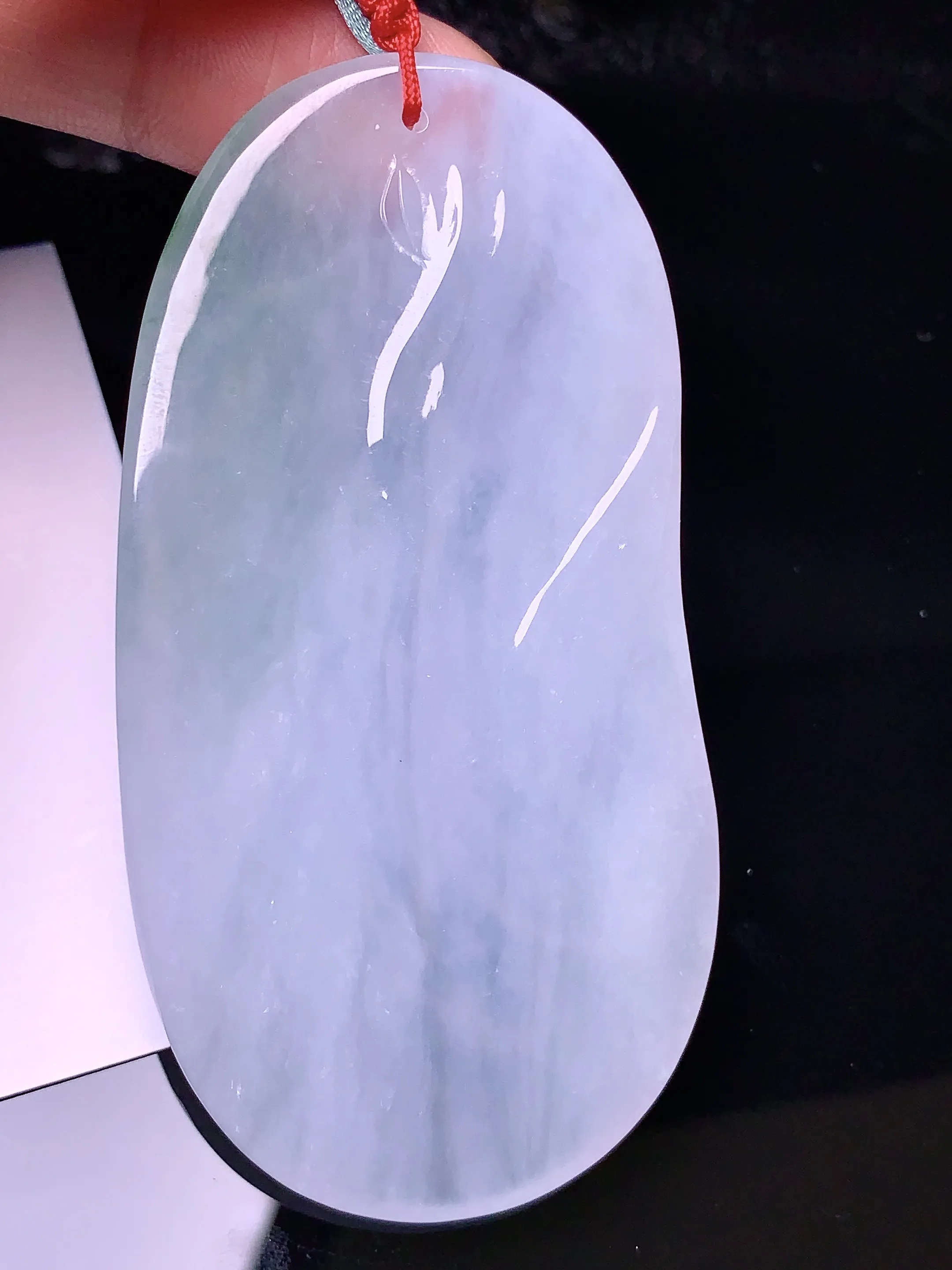 生肖虎牌吊坠 玉质细腻 色泽艳丽 整体尺寸72.5*37.2*6.8