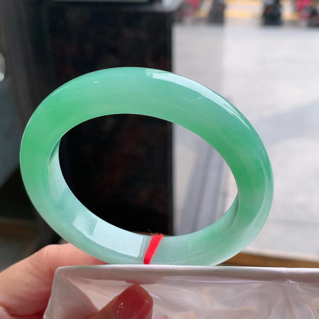 正圈冰阳绿 一丝细线 尺寸:55.6/11.2/9.4 种色俱佳