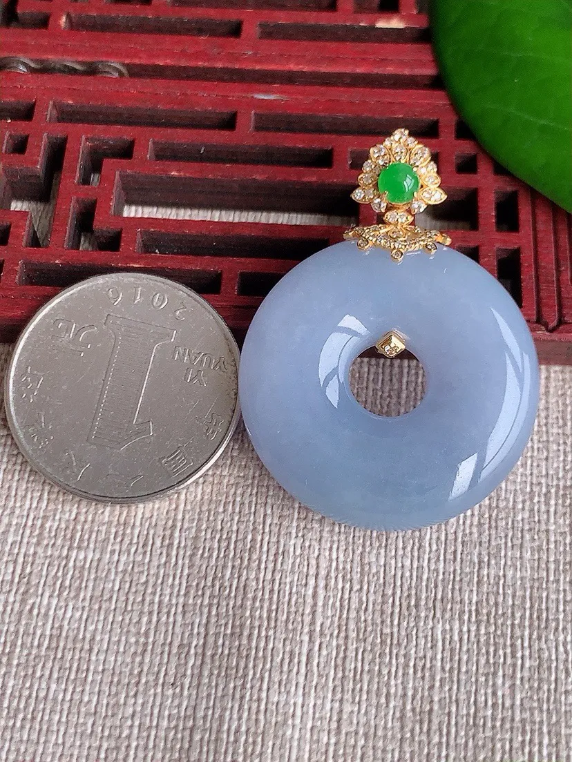 a货翡翠老坑冰种18K金伴钻镶嵌紫罗兰平安环吊坠 尺寸40.4×30.2×8mm 重量17.74g 0604
