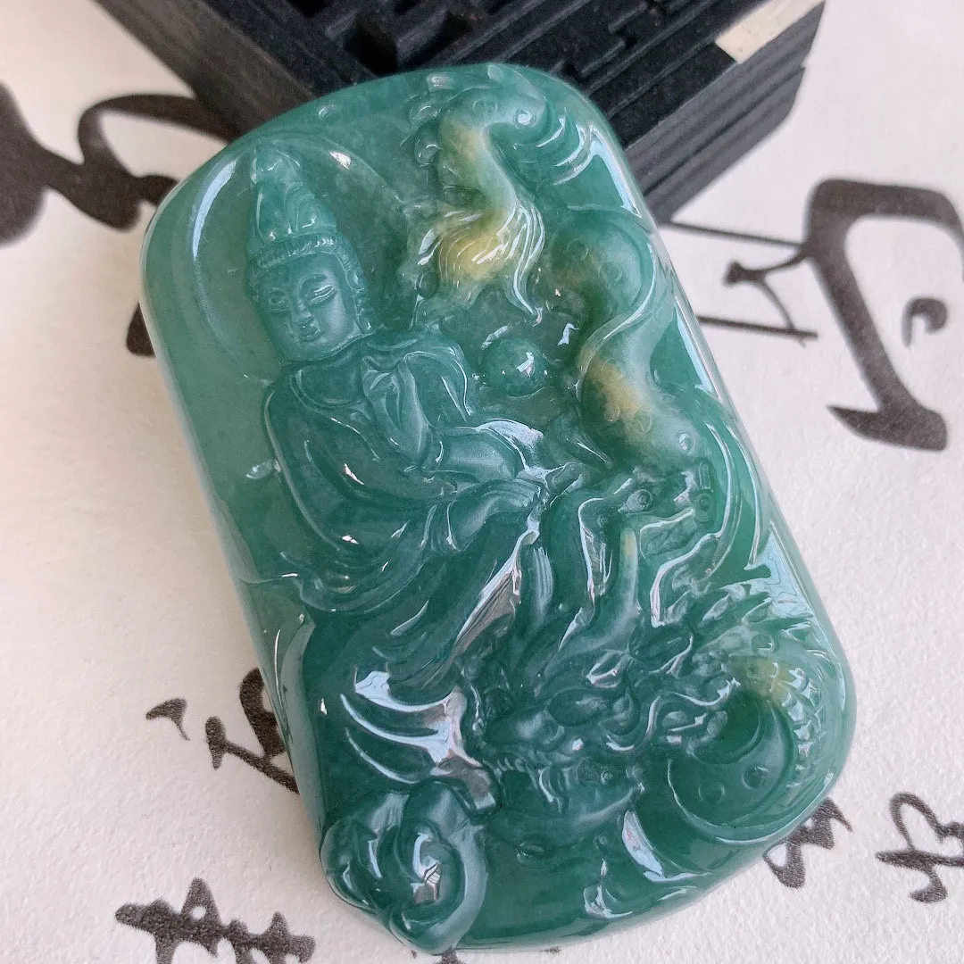 自然光实拍 冰润双彩俏色翡翠祥龙观音吊坠， 种老水足 雕工精致 慈祥端庄 美观亮丽#639.2尺寸58*35*6.8
