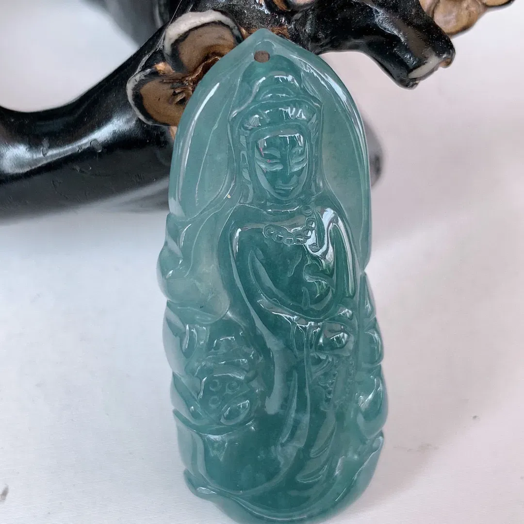 自然光实拍  冰胶赐福翡翠观音 普渡众生 玉质细腻，雕工精湛#499.2尺寸50*21*7mm