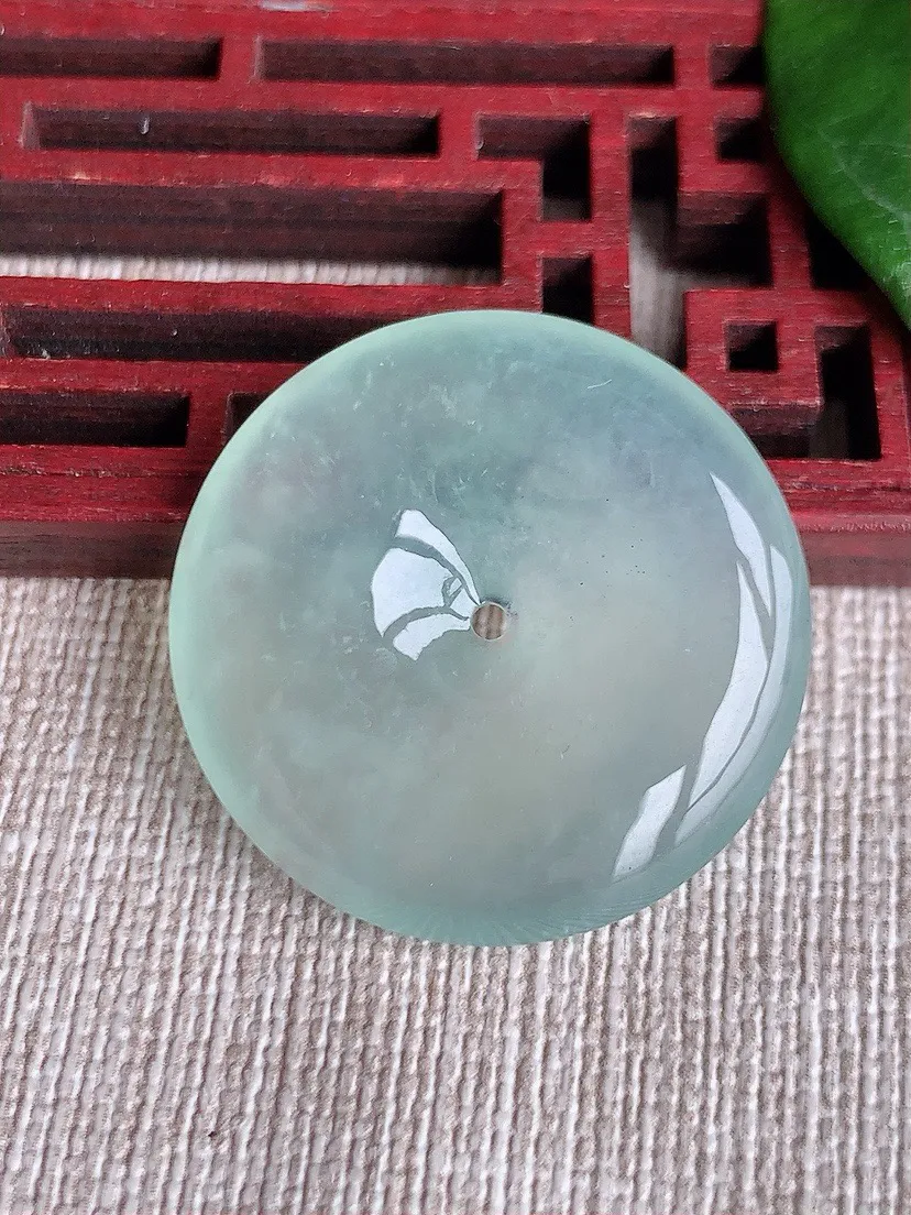 a货翡翠老坑冰种晴水平安扣吊坠 尺寸28.2×5mm 重量9.00g 0604
