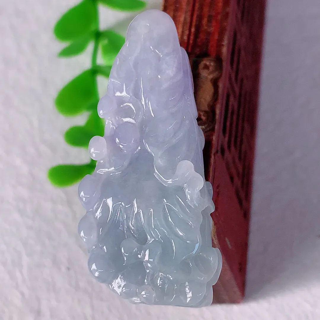 自然光实拍，冰润紫罗兰翡翠白菜吊坠 百财聚来，财源滚滚，精工水润的白菜 十分厚实，性价比高！#061