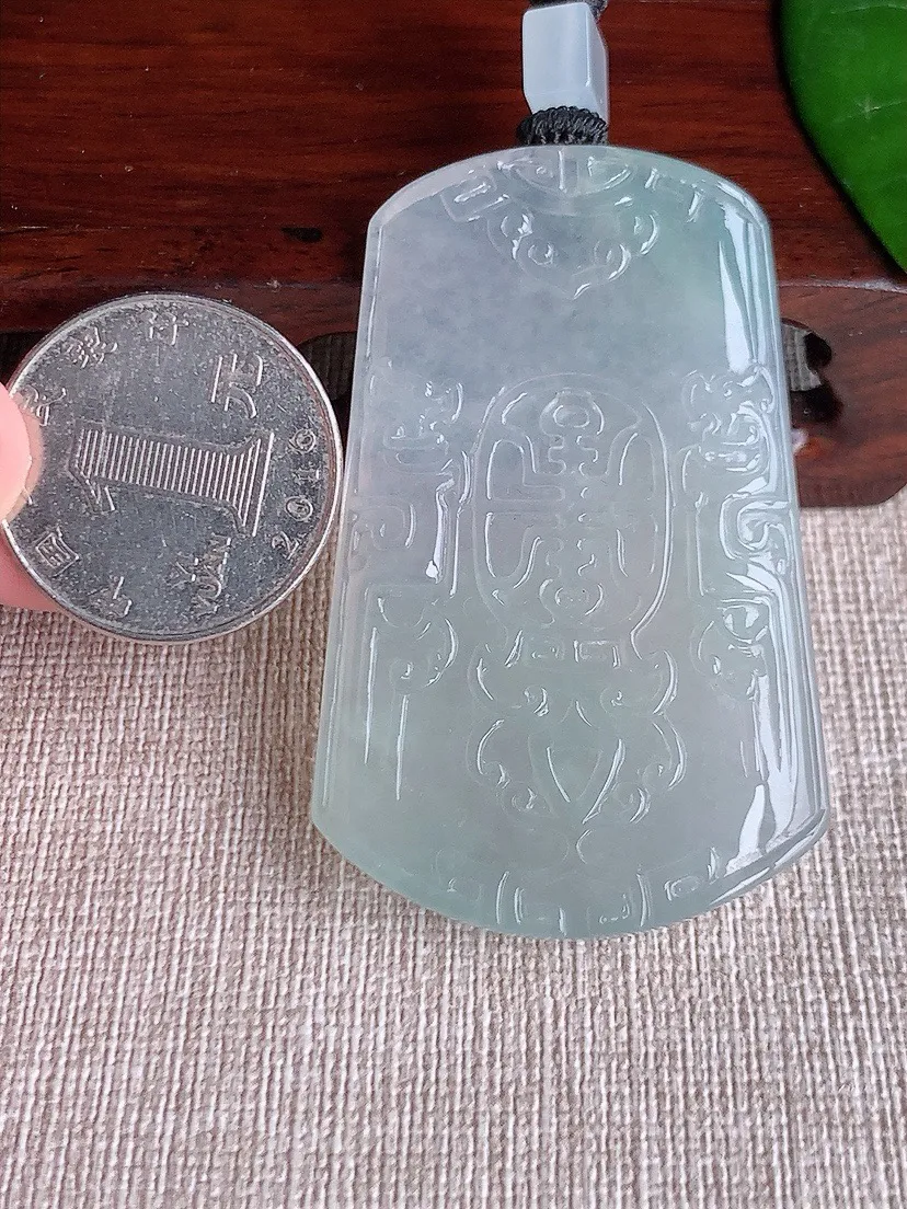 a货翡翠老坑冰种18K金镶嵌飘花四季豆福豆平安豆吊坠 尺寸50×43×17.5×6mm 重量8.22g 0604