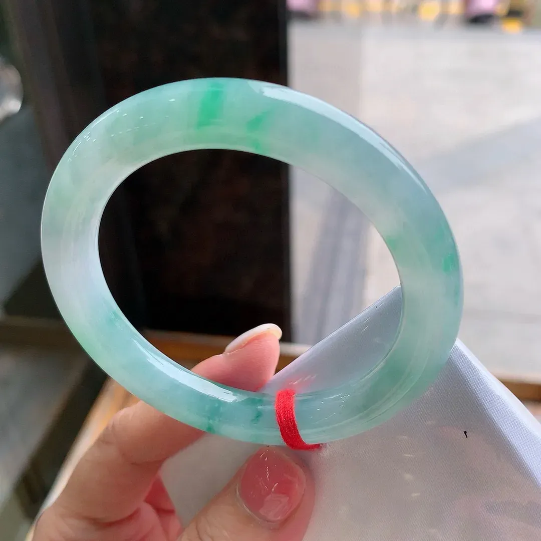 圆条高冰阳绿 微纹 尺寸:54.8/9.6 种色俱佳