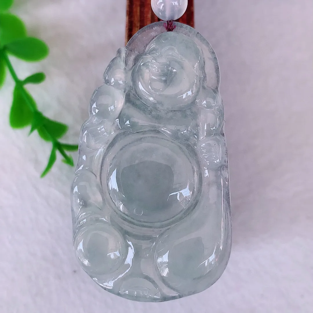 自然光实拍 冰种逍遥布袋佛翡翠挂件， 翡翠笑佛， 代代有钱 冰透 盈满欢喜 清新脱俗 配戴送礼佳品！
