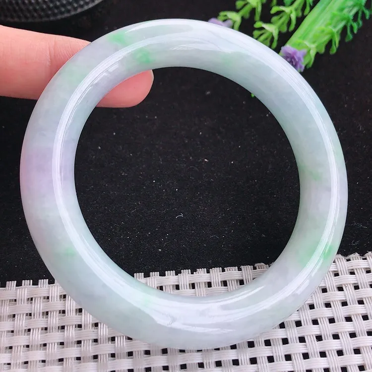 自然光58圈口老坑精美温润春带彩圆条手镯翡翠玉镯尺寸58/12.2/12
