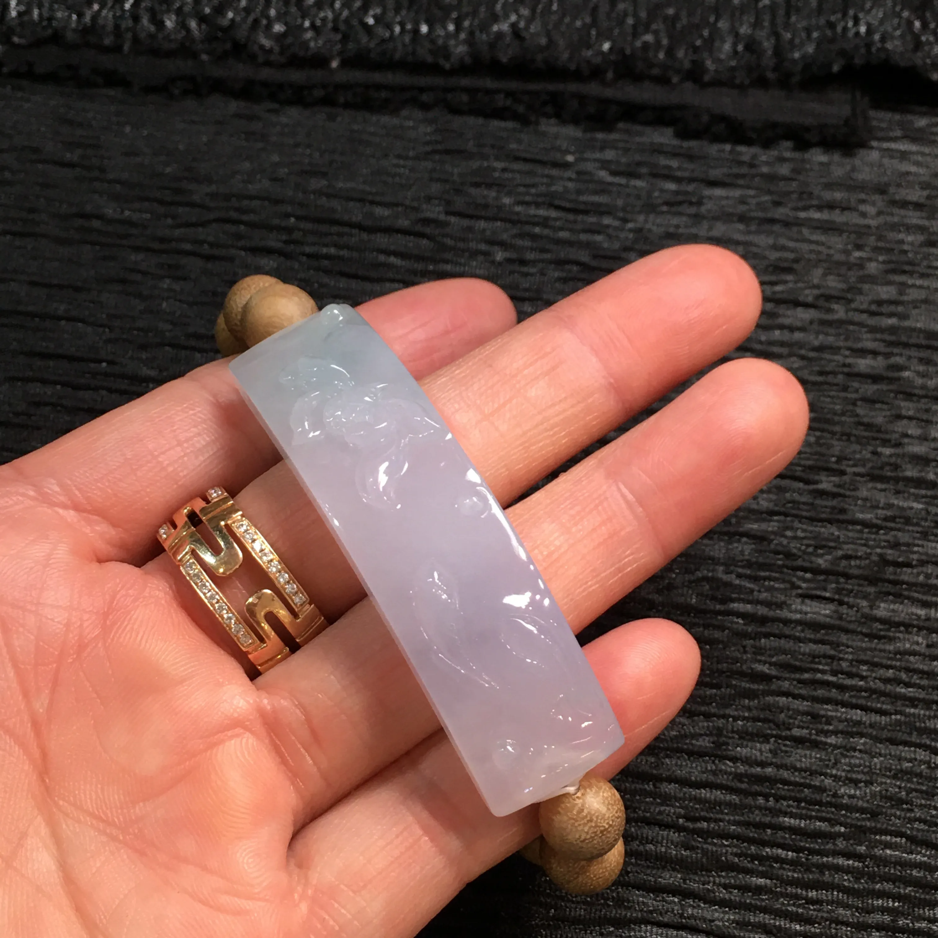 冰糯种春彩荷塘月色手串 裸石尺寸55-14-6.5毫米 水润细腻 雕工精美