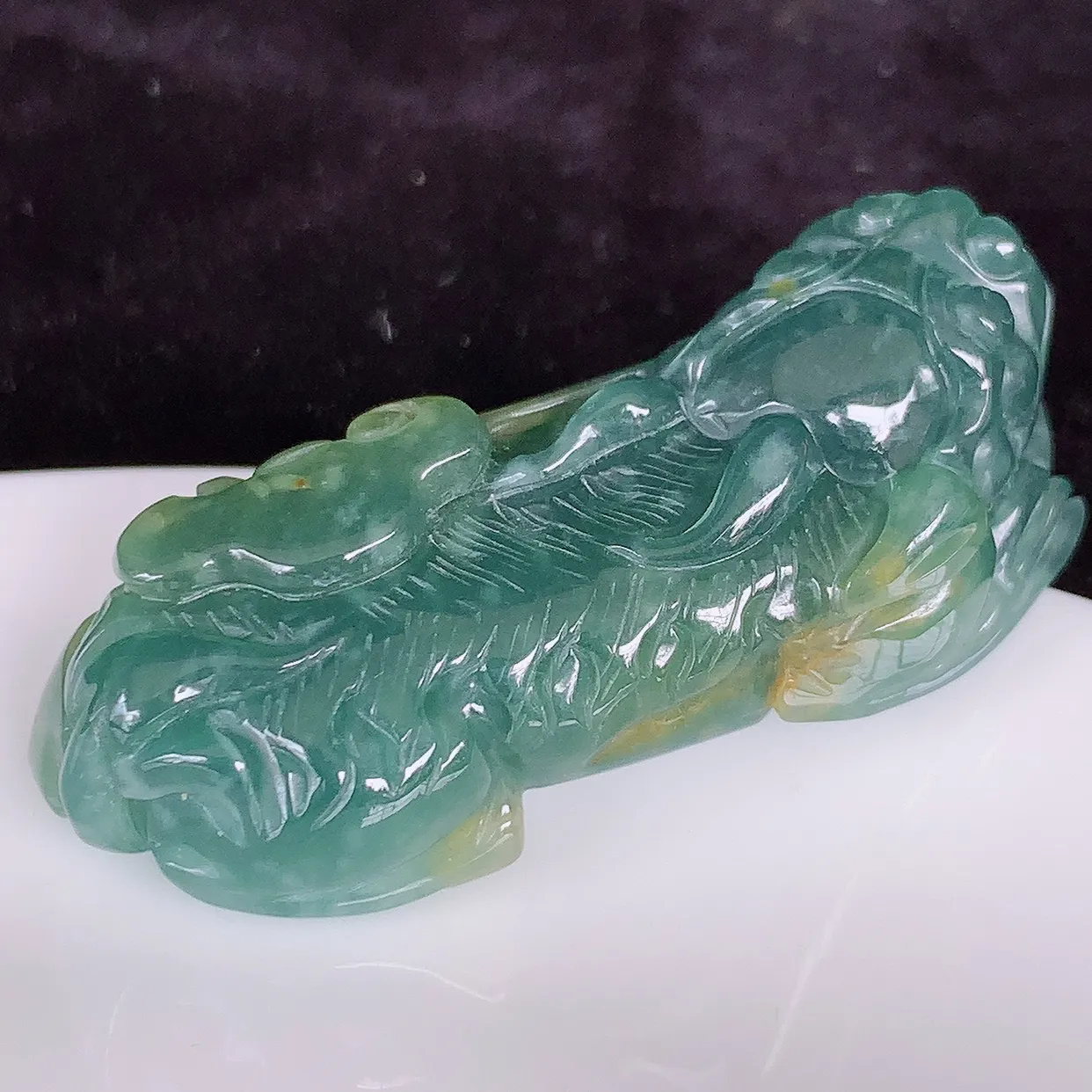 自然光实拍 冰糯种双彩招财貔貅吊坠 民间有“一摸貔貅运程旺盛 再摸貔貅财运滚滚， 三摸貔貅平步青云 ”的 美好祝愿#726.1尺寸48*20*13mm