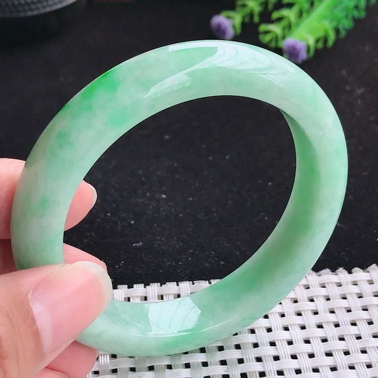 自然光56圈口老坑精美温润满色飘阳绿手镯翡翠玉镯尺寸56/12.7/8.9