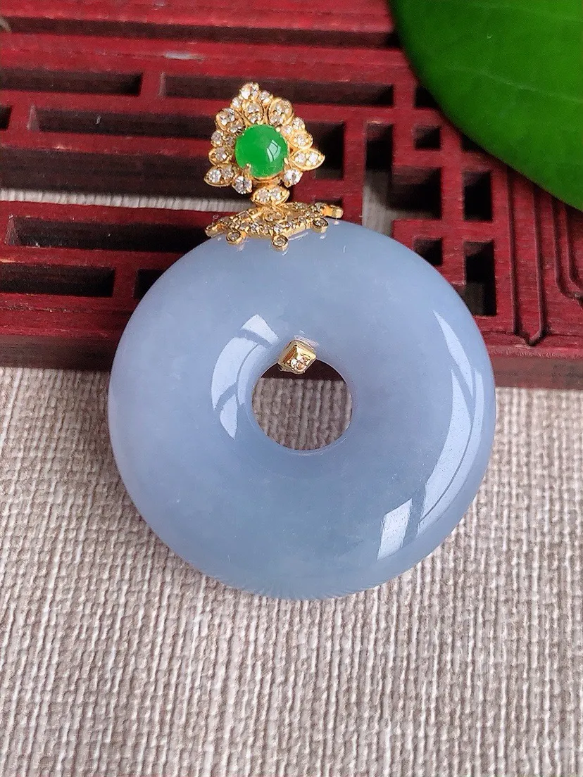 a货翡翠老坑冰种18K金伴钻镶嵌紫罗兰平安环吊坠 尺寸40.4×30.2×8mm 重量17.74g 0604