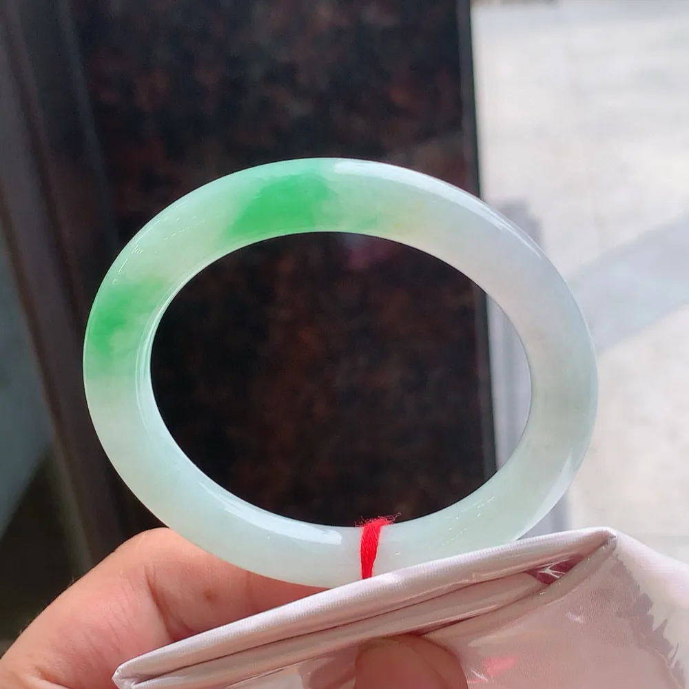 圆条冰阳绿 内圈微纹 尺寸:53.8/9 种色兼备
