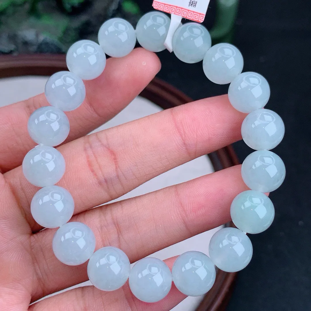 缅甸天然A货翡翠白冰圆珠手串
尺寸11mm   重41.65g