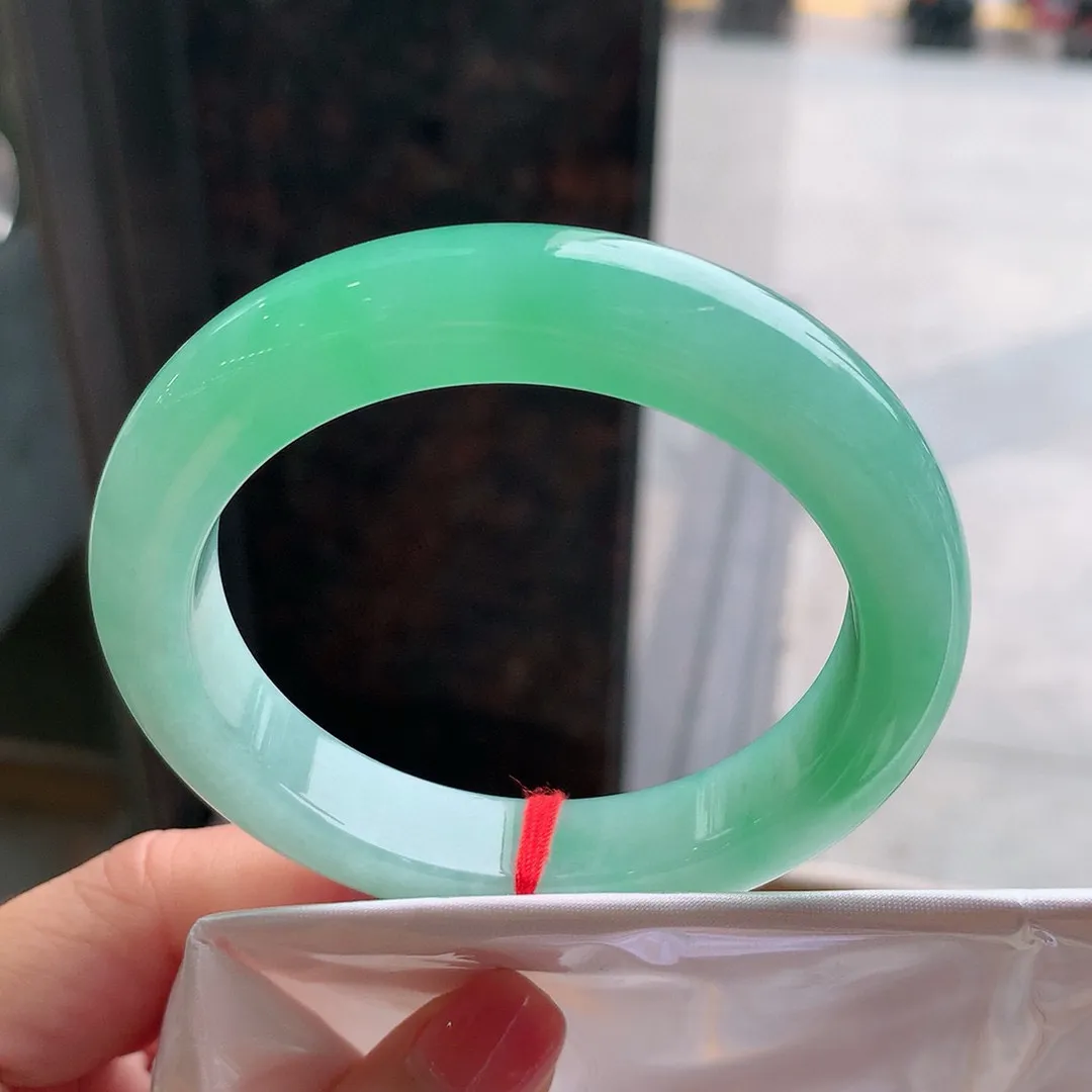 正圈冰阳绿 一丝细线 尺寸:55.6/11.2/9.4 种色俱佳