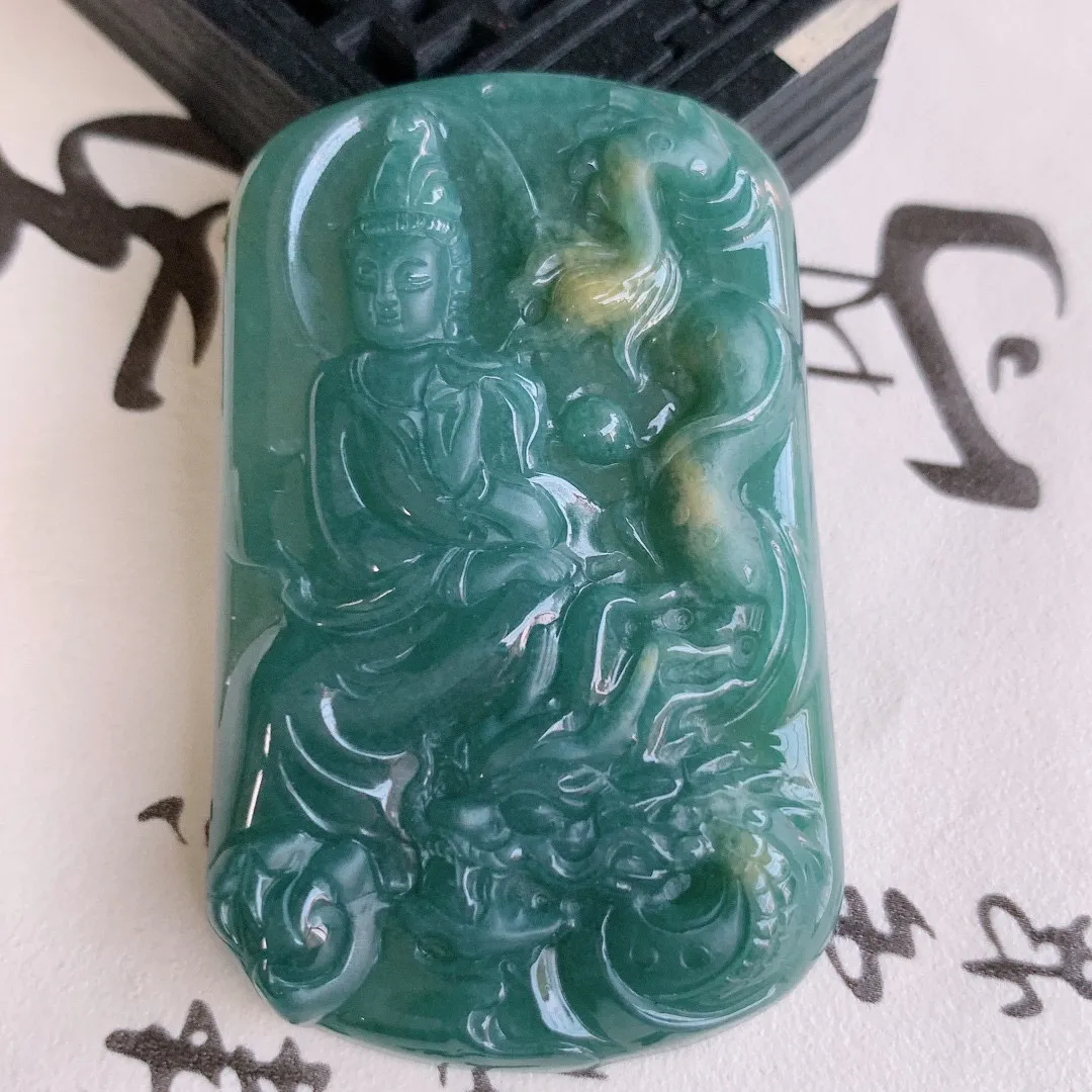 自然光实拍 冰润双彩俏色翡翠祥龙观音吊坠， 种老水足 雕工精致 慈祥端庄 美观亮丽#639.2尺寸58*35*6.8