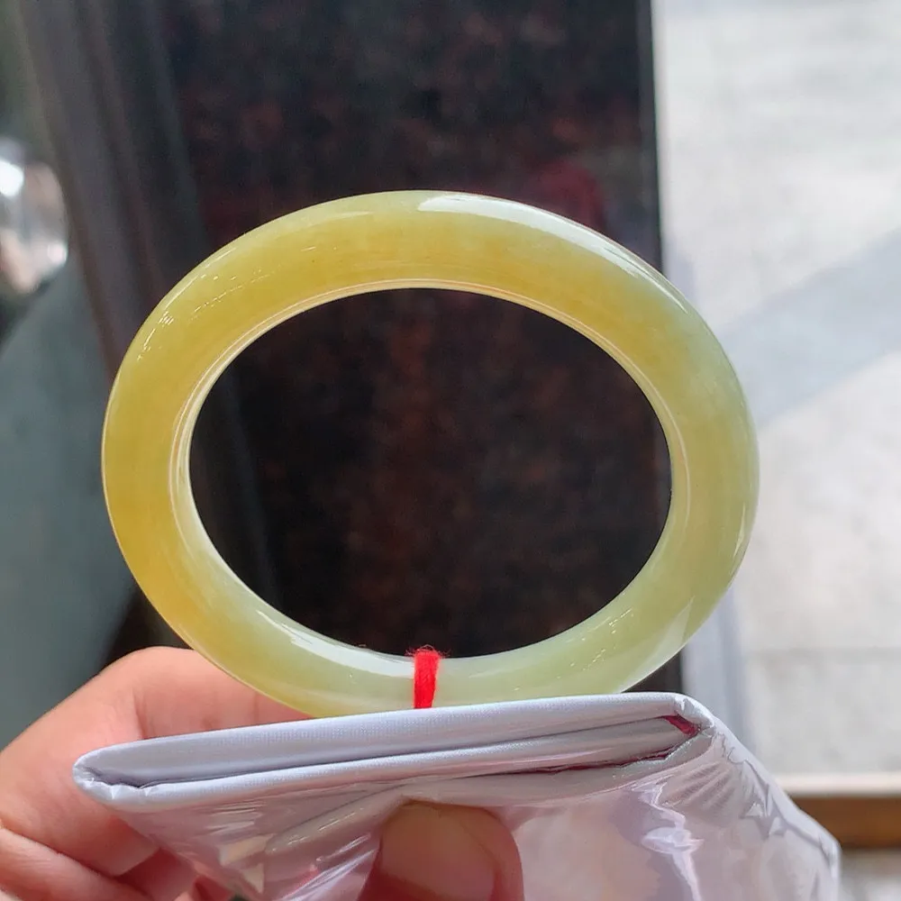 圆条冰黄翡 无瑕 尺寸:54.1/9.3 超值🥰🥰