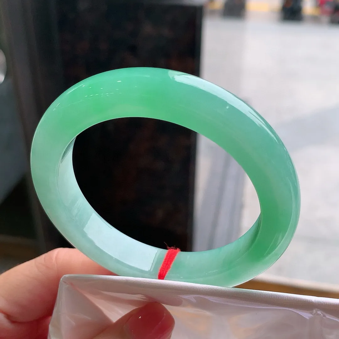 正圈冰阳绿 一丝细线 尺寸:55.6/11.2/9.4 种色俱佳