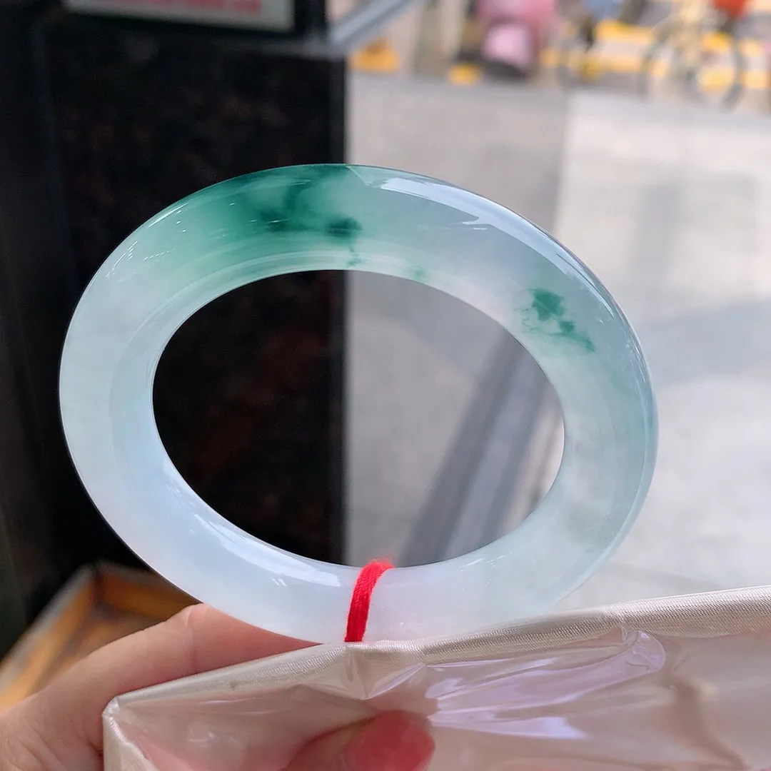 圆条冰玻飘花 无瑕 尺寸:56.5/11.9花美 种水好️️