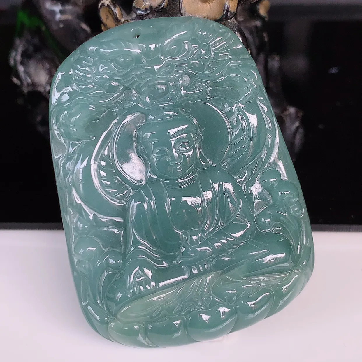 自然光实拍，精品大日如来 冰糯种满色翡翠大日如来 佛祖 法相端庄静美 普度众生 #365.1尺寸60*46*9.5mm