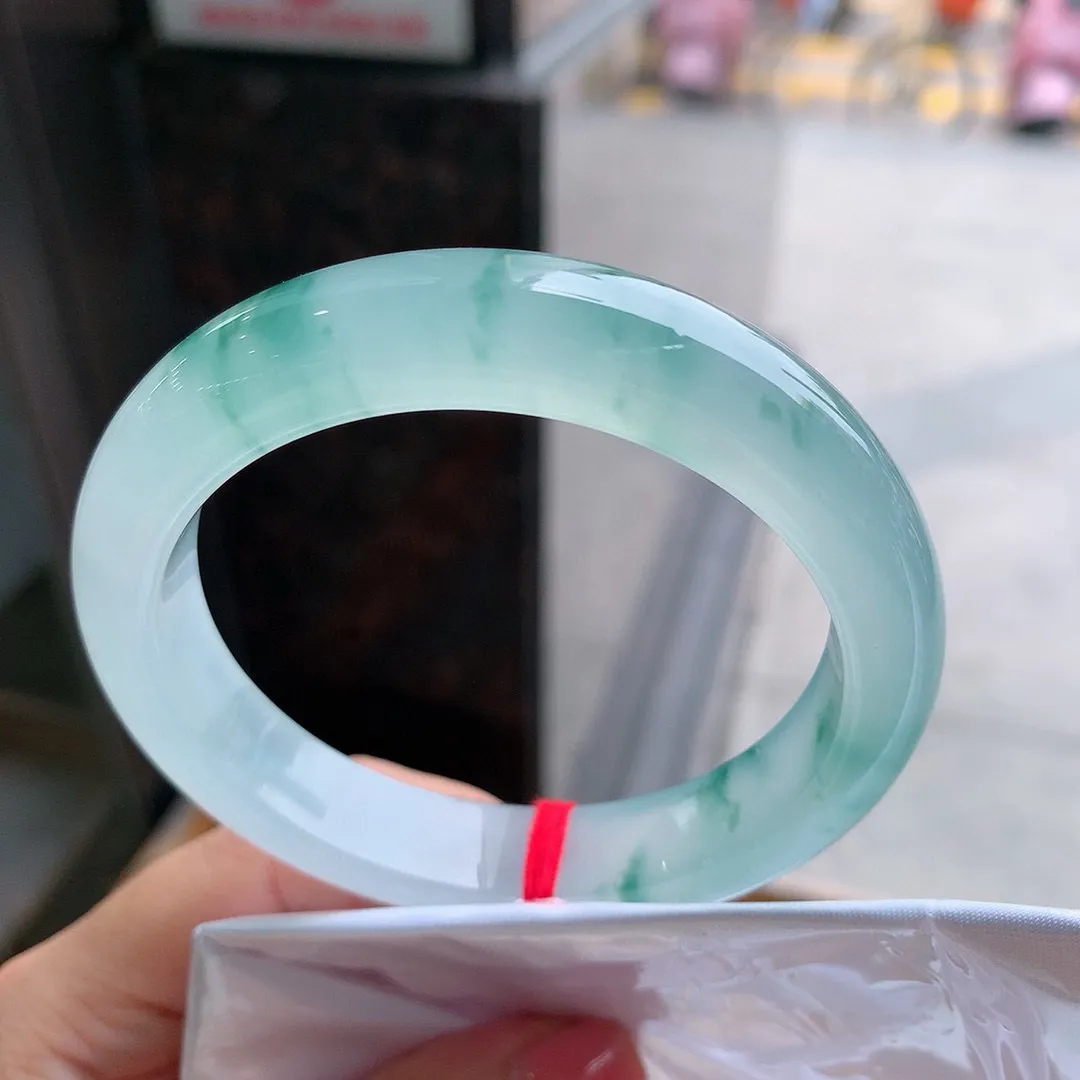 正圈冰玻飘花 无瑕 尺寸:57.5/12.4/8.9 花美 种水好
