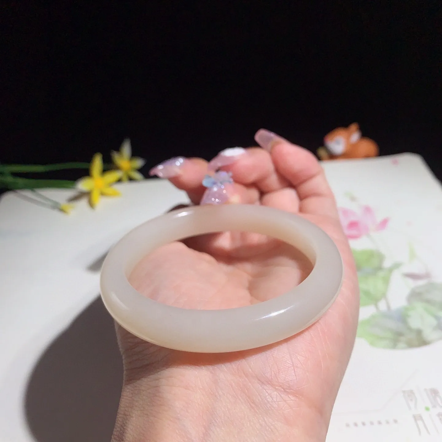 和田玉53.5圈口藕粉色手镯！玉质细腻油润 底色纯净 除脂粉好，品质好！