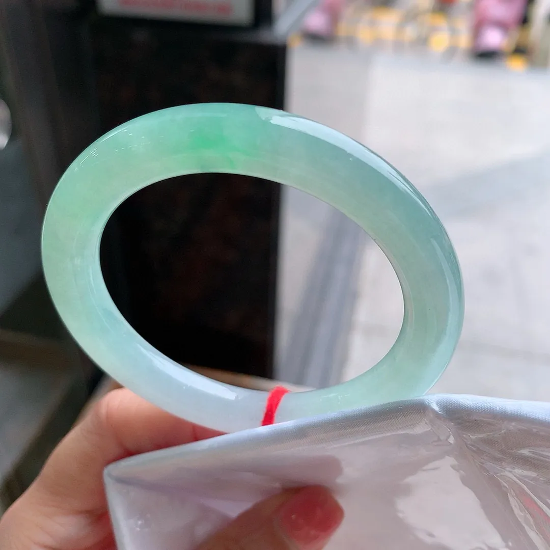 圆条高冰绿 无瑕 尺寸:54.1/9.1 种水好