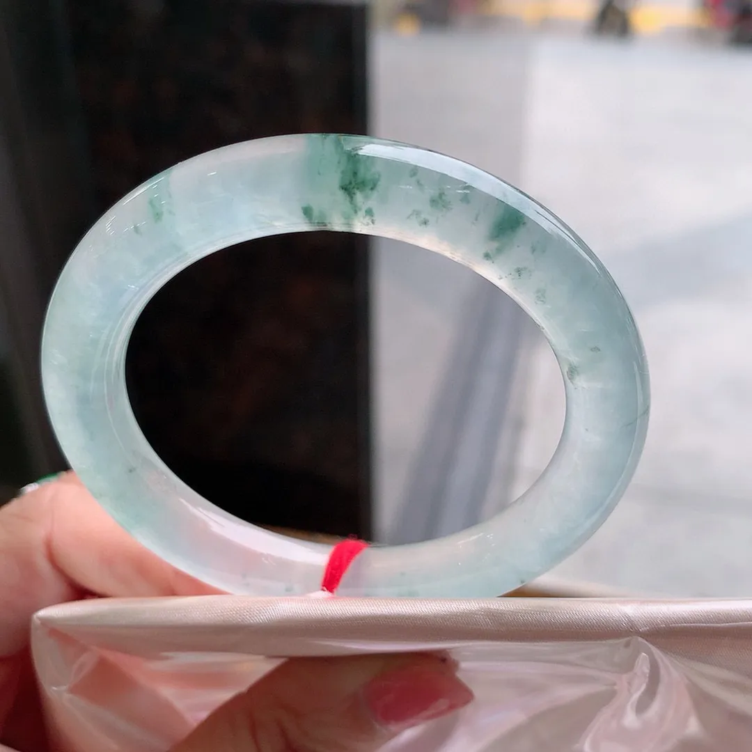 圆条冰玻飘花 无瑕 尺寸:52.8/9.1 种水好️️
