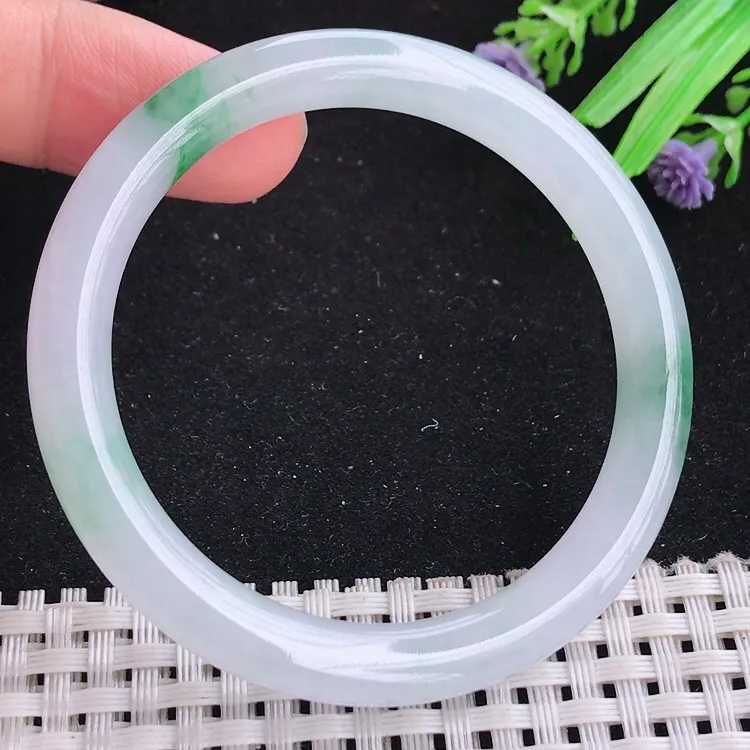 自然光50小圈口老坑精美冰胶飘绿圆条手镯翡翠玉镯尺寸50/7.5