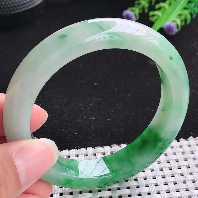 自然光57圈口老坑精美温润飘阳绿手镯厚装翡翠玉镯尺寸57/12.8/9