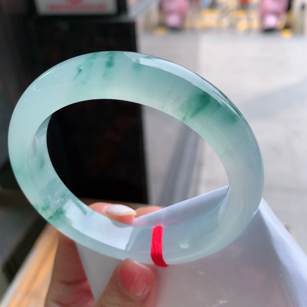 正圈冰玻飘花 无瑕 尺寸:57.5/12.4/8.9 花美 种水好