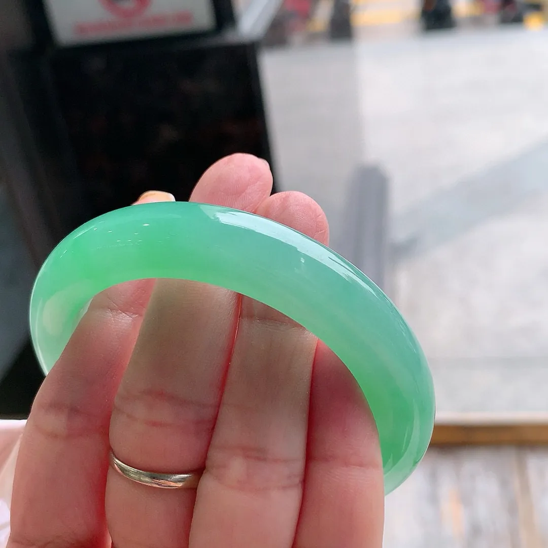 正圈冰阳绿 一丝细线 尺寸:55.6/11.2/9.4 种色俱佳