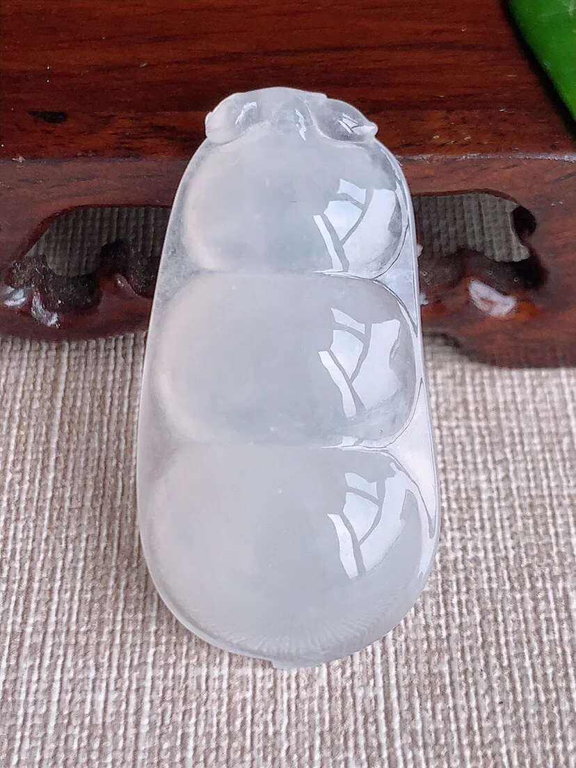 a货翡翠老坑冰种白月光大福豆平安豆四季豆吊坠 尺寸44.2×23.2×10mm 重量16.24g 0