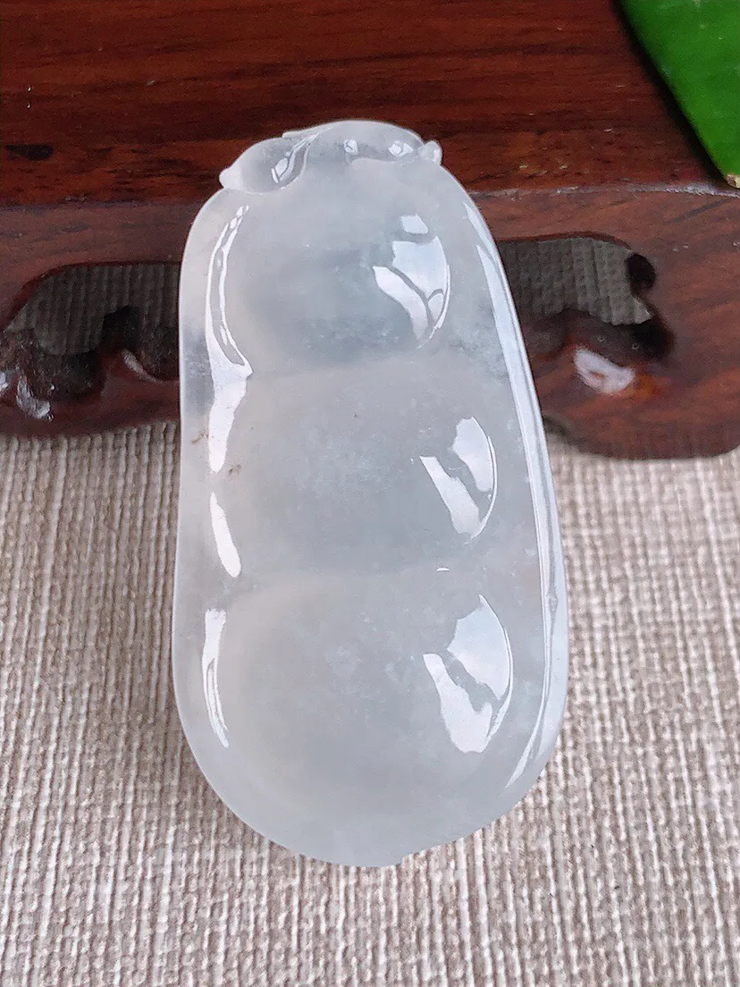 a货翡翠老坑冰种白月光大福豆平安豆四季豆吊坠 尺寸44.2×23.2×10mm 重量16.24g 0605