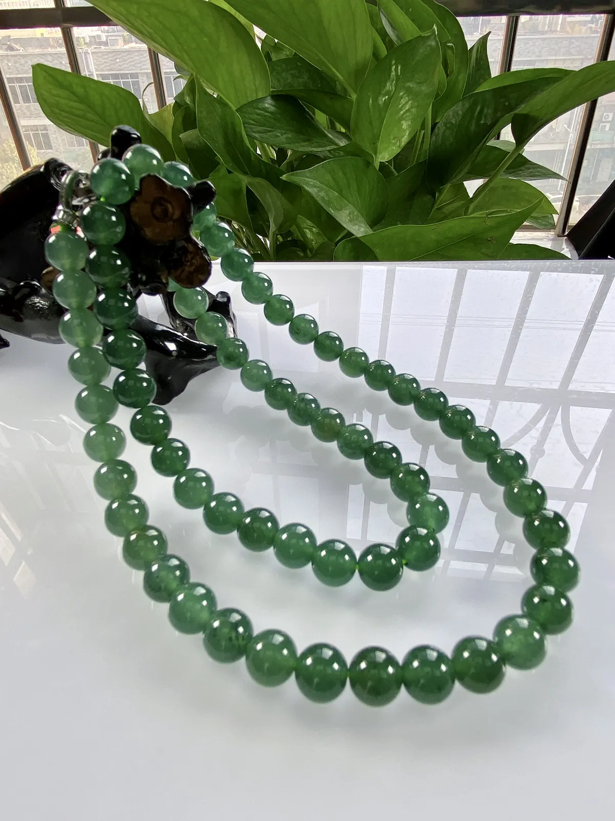 天然翡翠A货，大卡8.8冰种起胶满色蓝水大圆珠项链手链，尺寸：8.8mm/66颗，长度580mm，重量：80.20g
