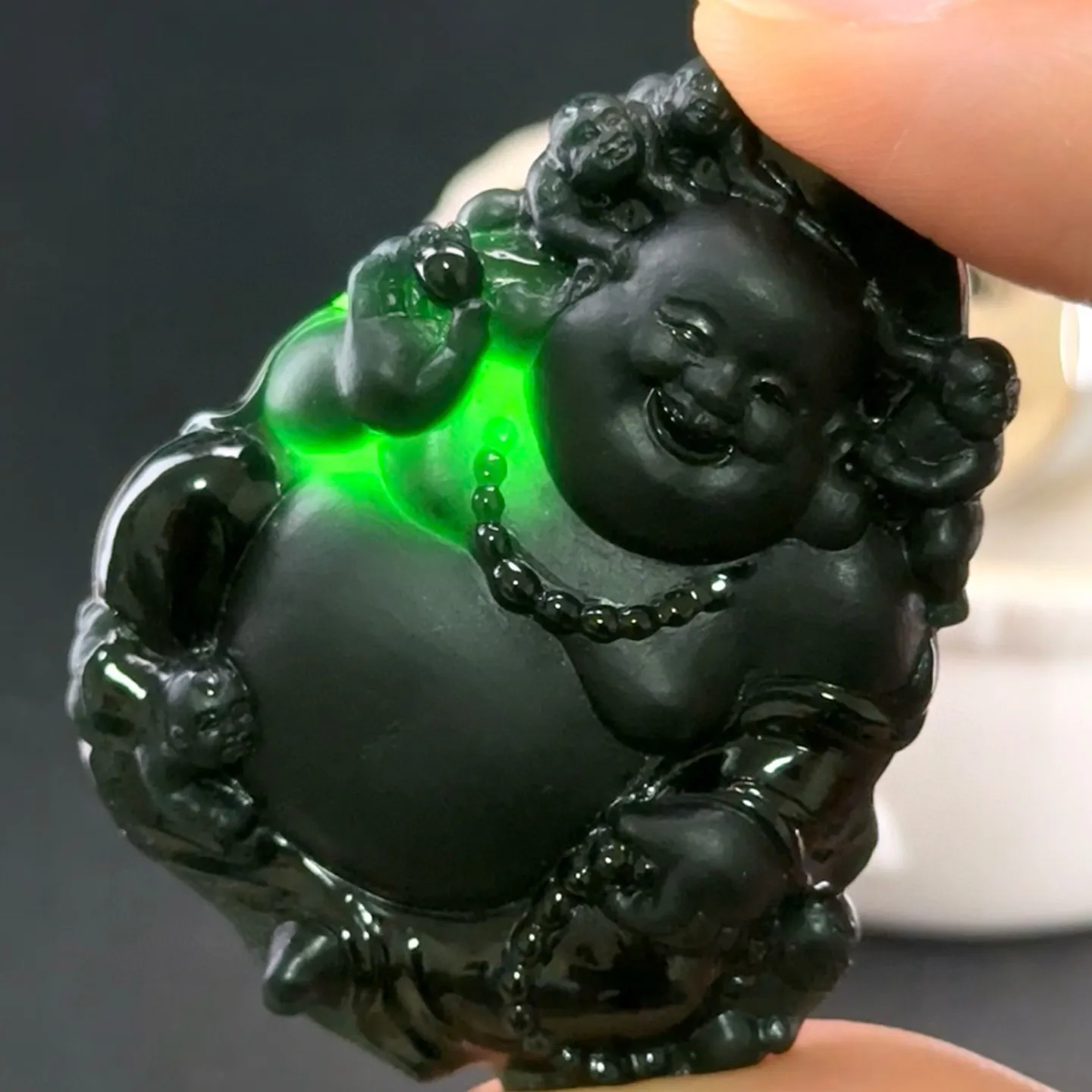 精品墨翠送子佛 种好色正 黑度好 打灯通透 油性十足 尺寸48.3