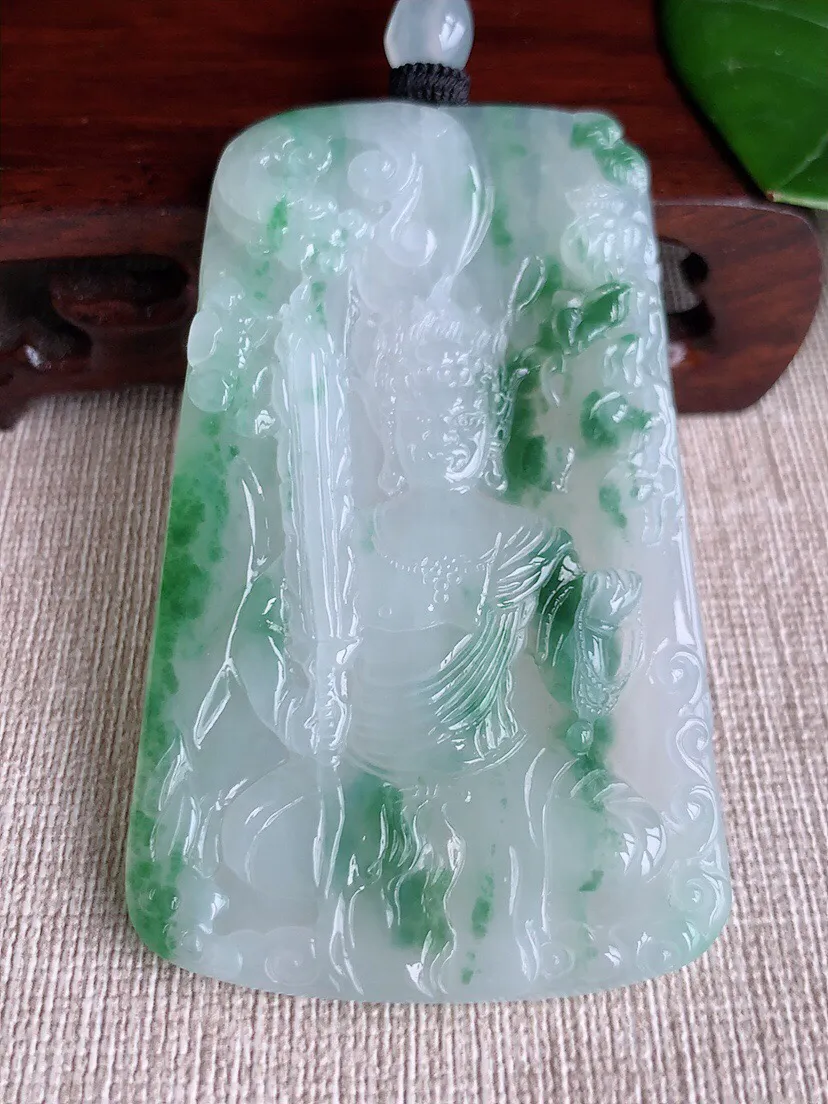 a货翡翠老坑冰种飘花不动明王吊坠 尺寸69.7×42×5mm 重量39.54g 0605