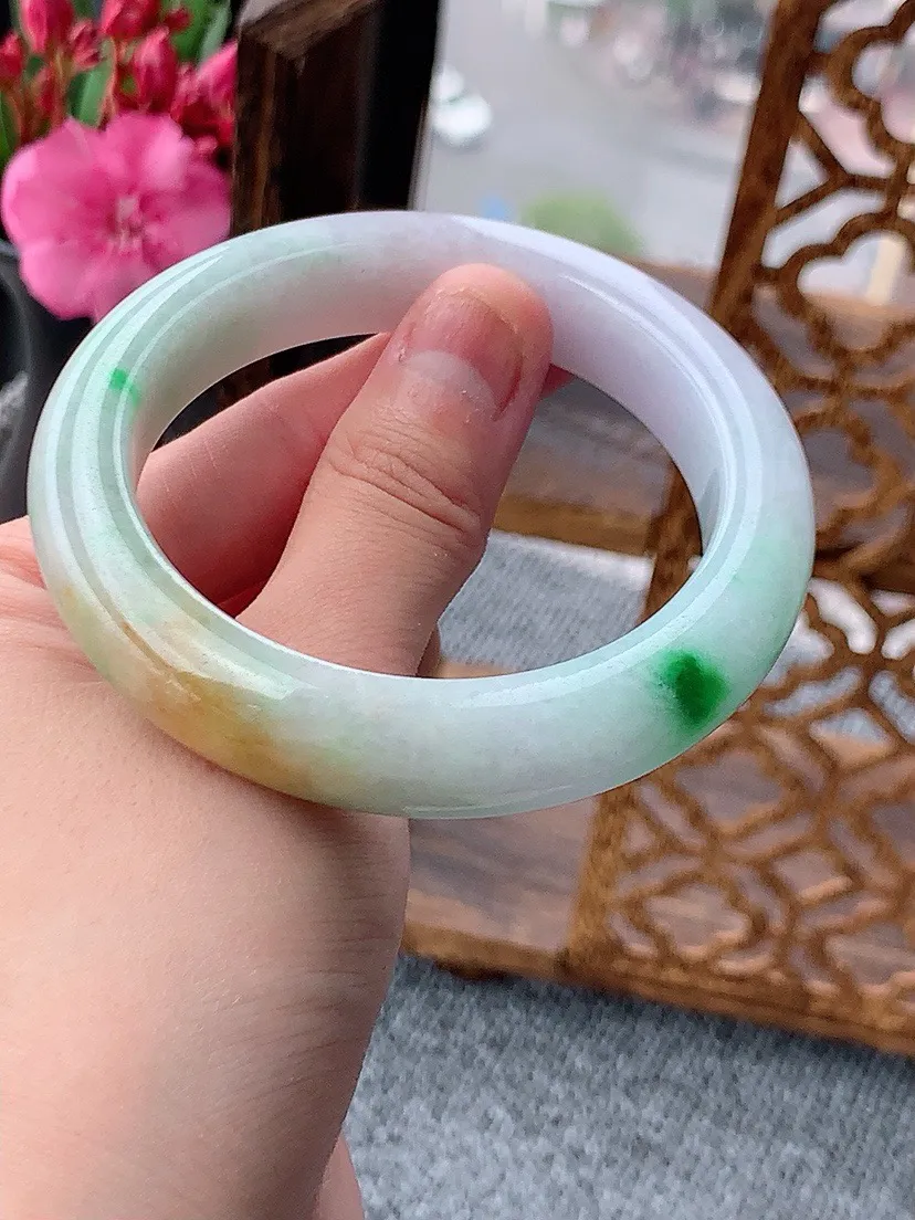 a货翡翠老坑三彩厚装正装正圈手镯56-57圈口  尺寸56×12×9.5mm 重量72.10g 0604
