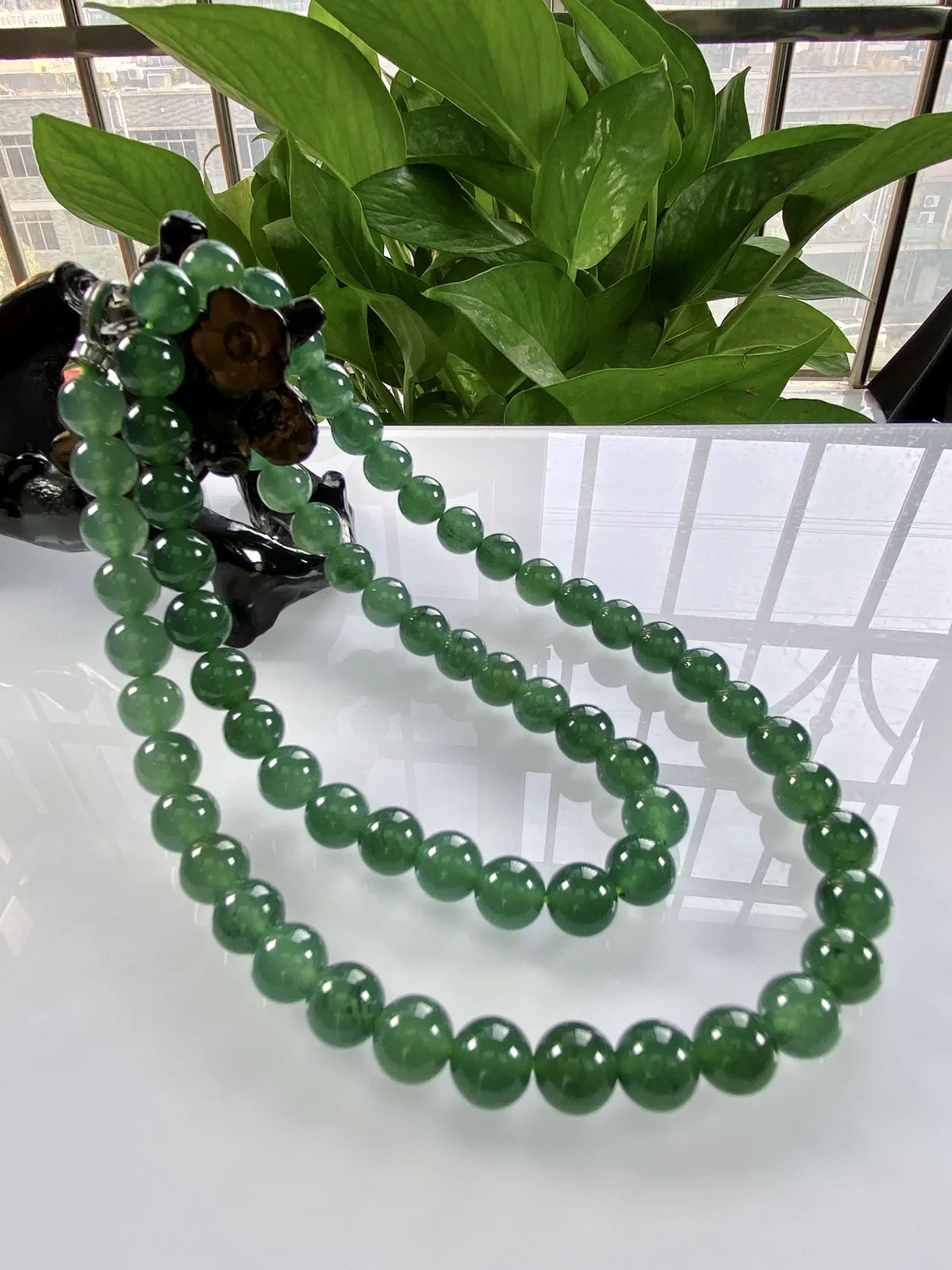 天然翡翠A货，大卡8.8冰种起胶满色蓝水大圆珠项链手链，尺寸：8.8mm/66颗，长度580mm，重量：80.20g