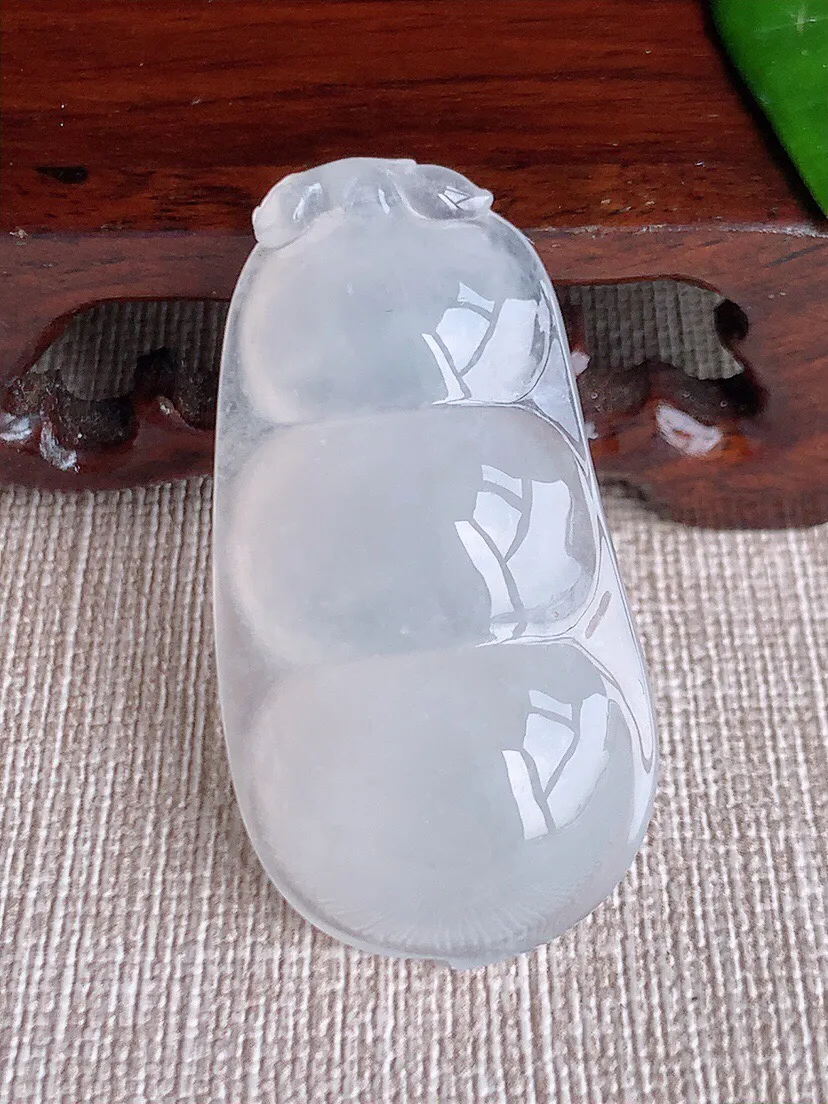 a货翡翠老坑冰种白月光大福豆平安豆四季豆吊坠 尺寸44.2×23.2×10mm 重量16.24g 0
