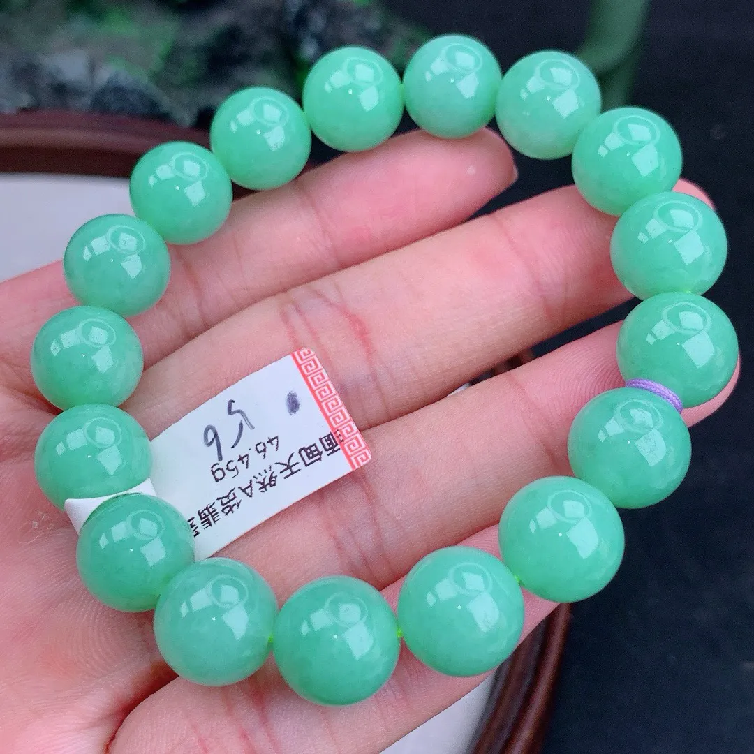天然A货翡翠满绿圆珠手串
尺寸11.6mm  重46.45g